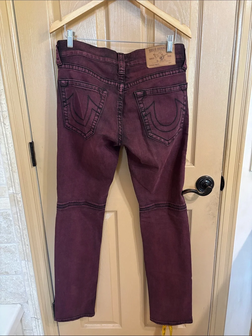 Men’s Burgundy True religion jeans size 30